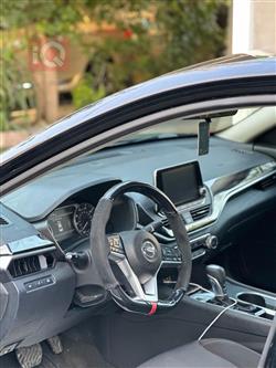 نيسان ألتيما